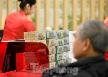 Vốn rẻ đang đổ vào các ngân hàng thương mại