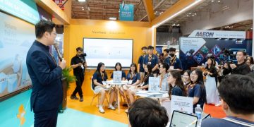 Hơn 500 doanh nghiệp đến từ 18 quốc gia và vùng lãnh thổ quy tụ tại Smart City Asia 2025